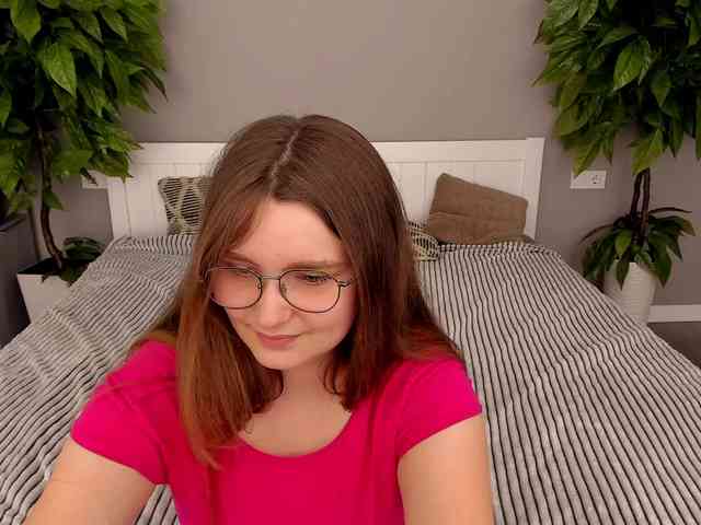 MagikPeachh webcam
