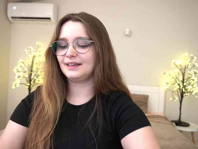 MagikPeachh webcam