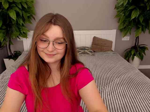 MagikPeachh webcam