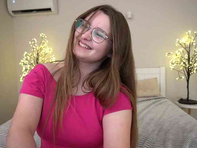 MagikPeachh webcam