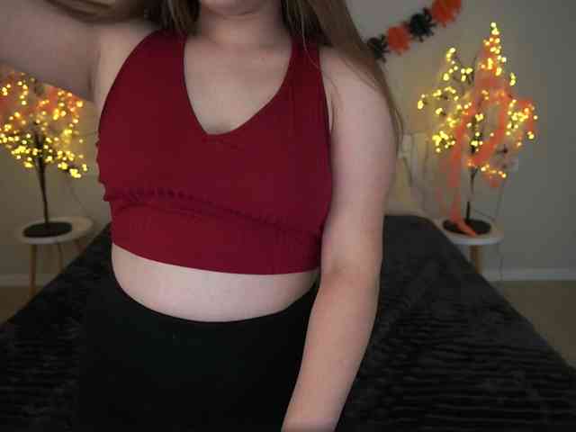 MagikPeachh webcam