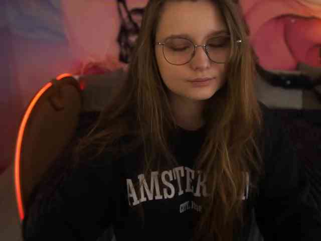 MagikPeachh webcam
