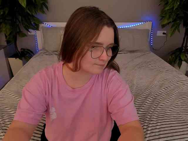 MagikPeachh webcam