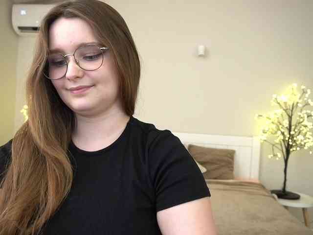 MagikPeachh webcam