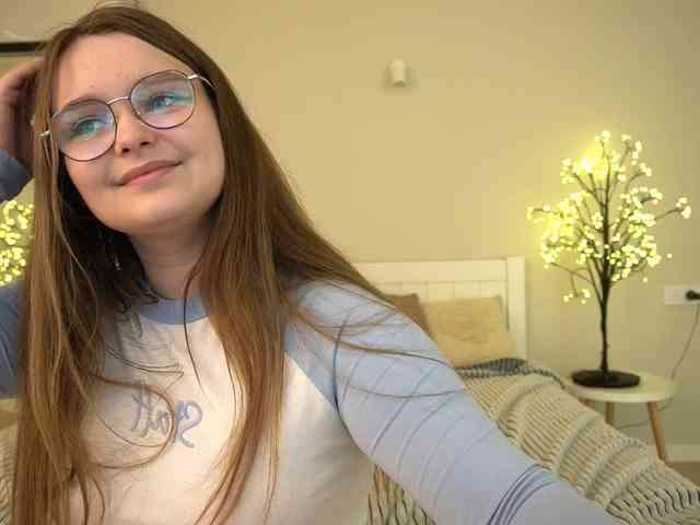 MagikPeachh webcam