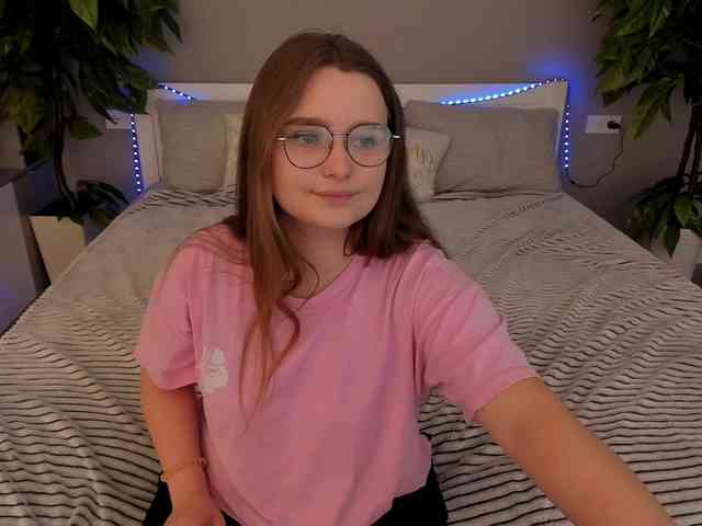 MagikPeachh webcam