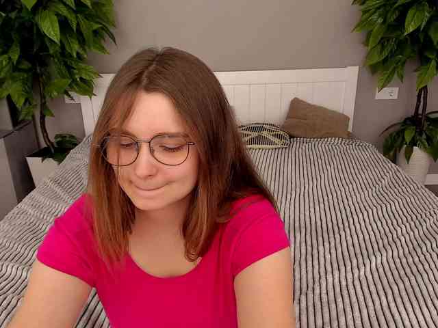 MagikPeachh webcam
