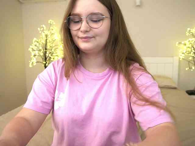 MagikPeachh webcam