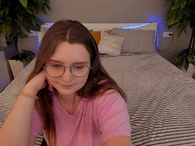 MagikPeachh webcam