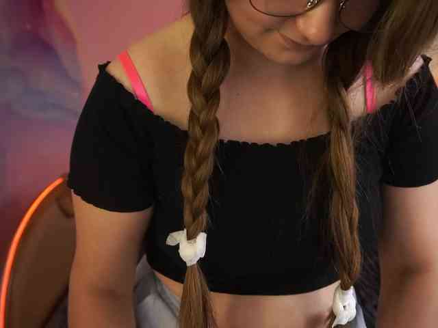 MagikPeachh webcam