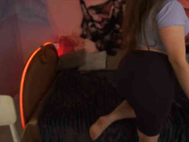 MagikPeachh webcam