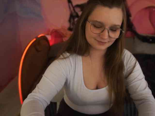 MagikPeachh webcam