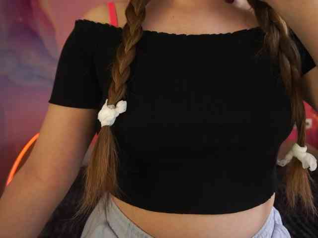 MagikPeachh webcam