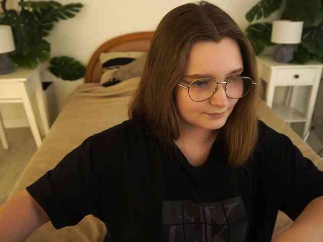 MagikPeachh webcam