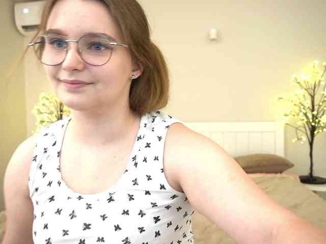 nude web cam chat MagikPeachh