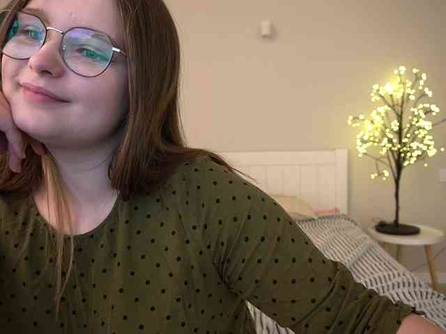 MagikPeachh webcam