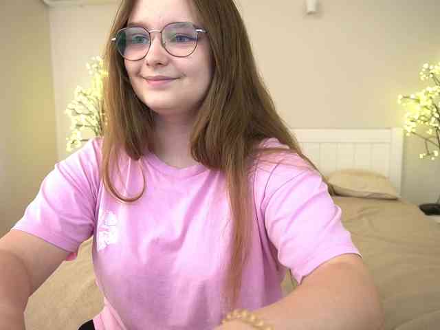 MagikPeachh webcam