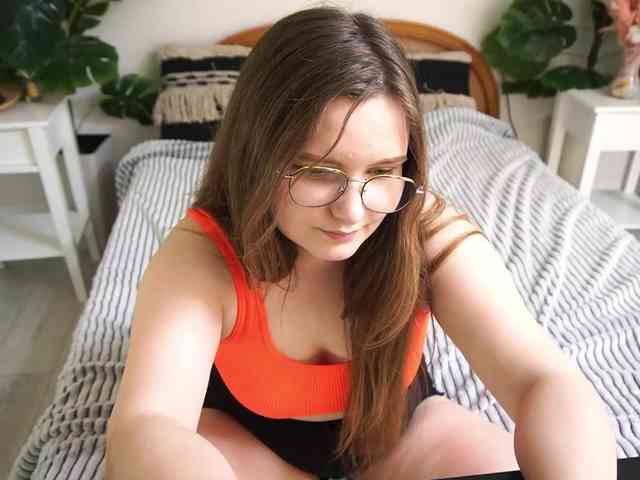 MagikPeachh webcam