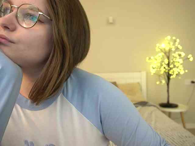 MagikPeachh webcam