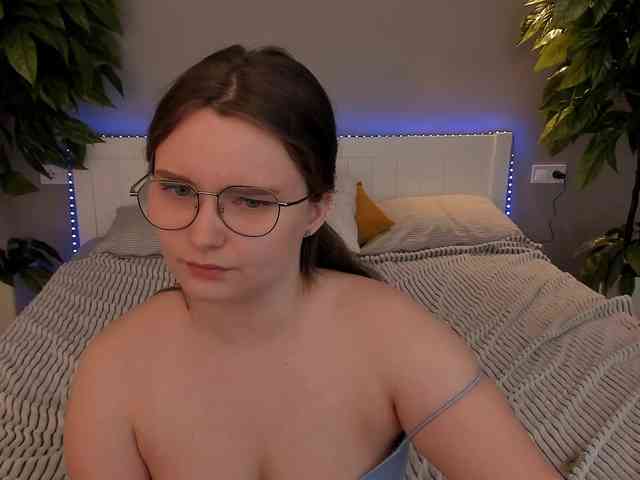 MagikPeachh webcam