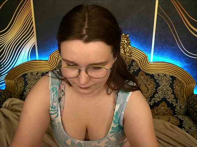 MagikPeachh webcam