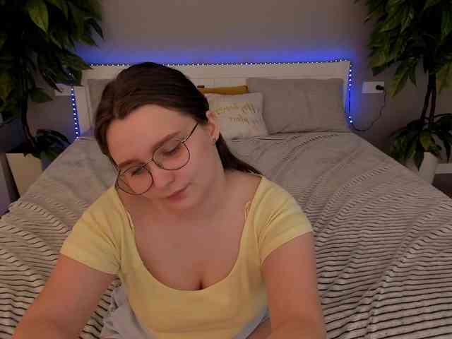 MagikPeachh webcam