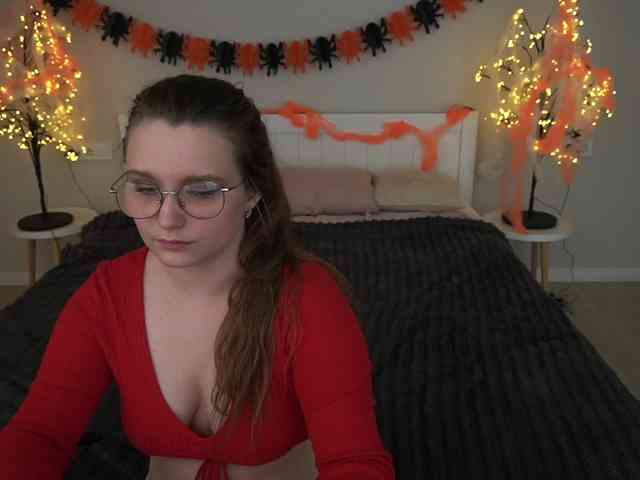 MagikPeachh webcam