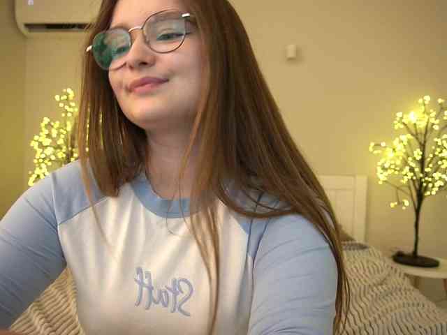 MagikPeachh webcam