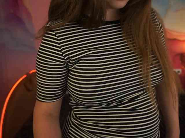 MagikPeachh webcam
