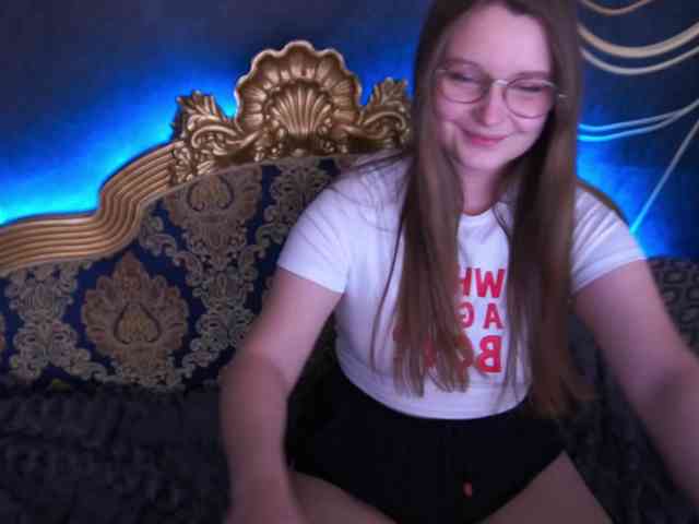 MagikPeachh MagikPeachh