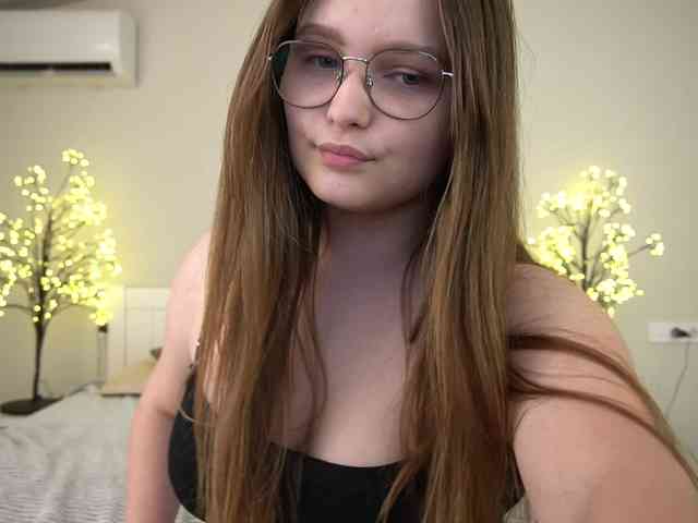 MagikPeachh webcam