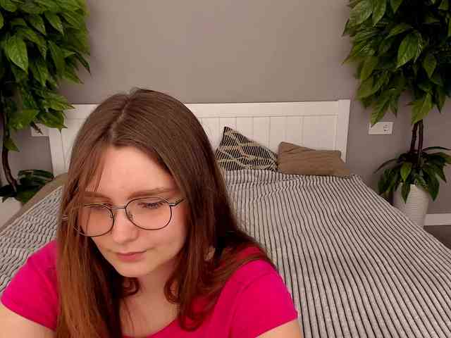 MagikPeachh webcam