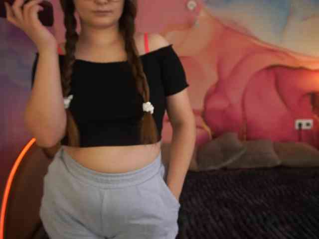 MagikPeachh webcam