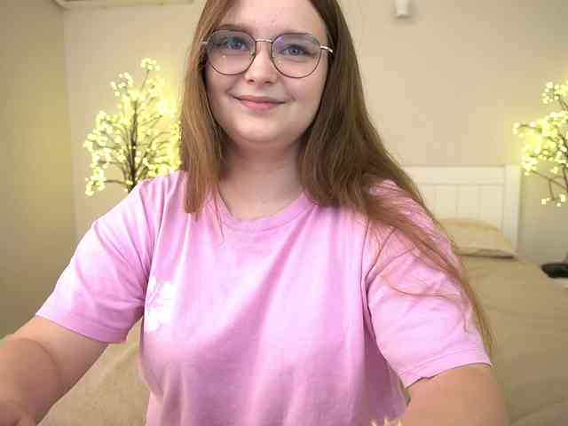 MagikPeachh webcam