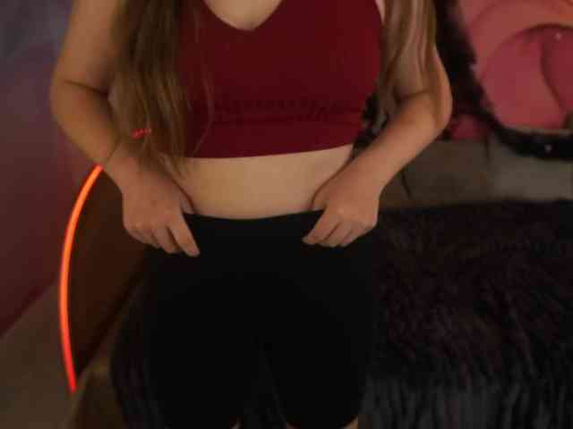 MagikPeachh webcam