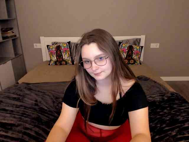 MagikPeachh Live Webcam on BongaCams