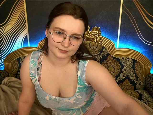 MagikPeachh webcam