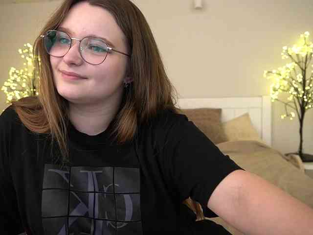 MagikPeachh webcam