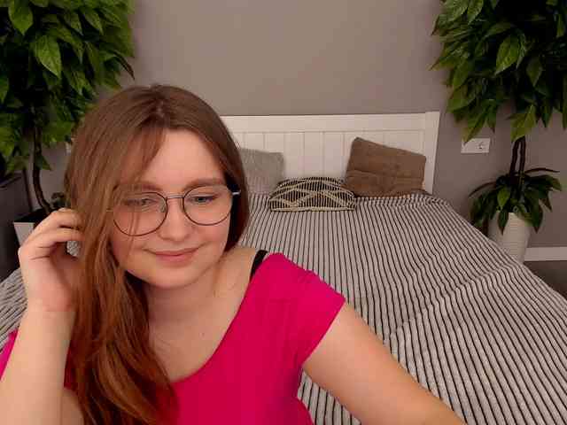MagikPeachh webcam