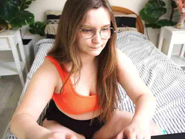 MagikPeachh webcam