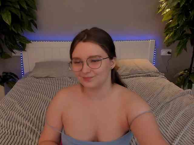 MagikPeachh webcam
