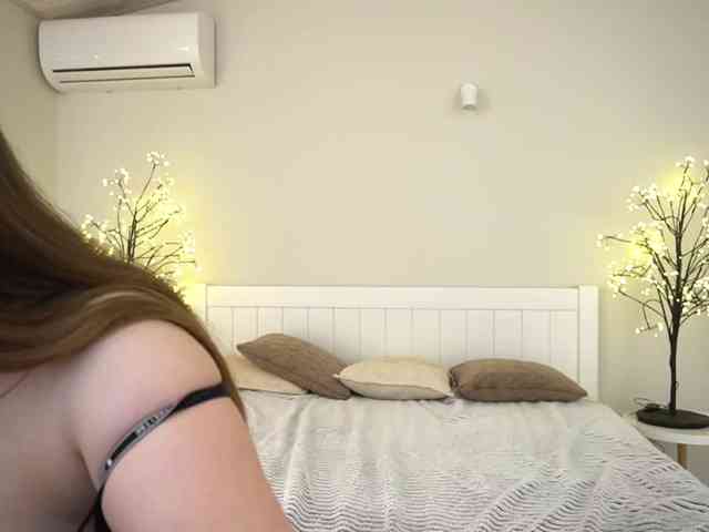 MagikPeachh webcam