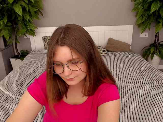 MagikPeachh webcam