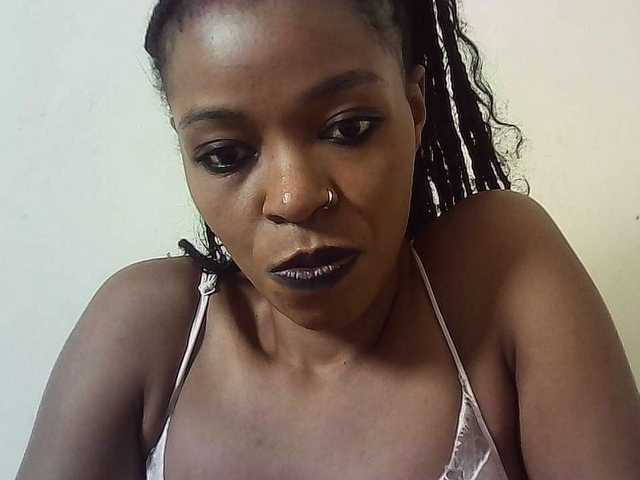 Fitebony on BongaCams