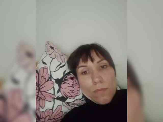 IxsaJi Live Webcam on BongaCams