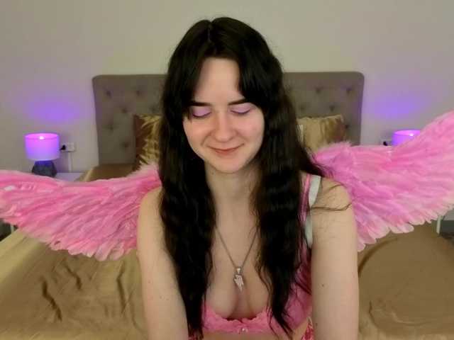 BerryDiva's BongaCams show and profile