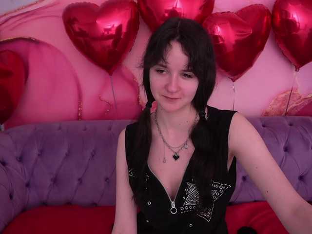 BerryDiva's BongaCams show and profile