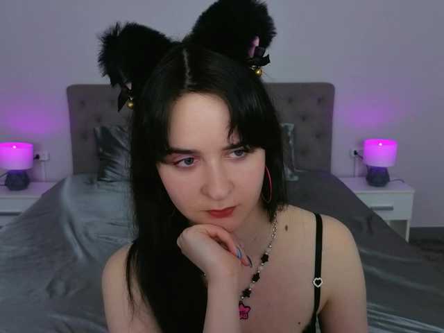 BerryDiva's BongaCams show and profile