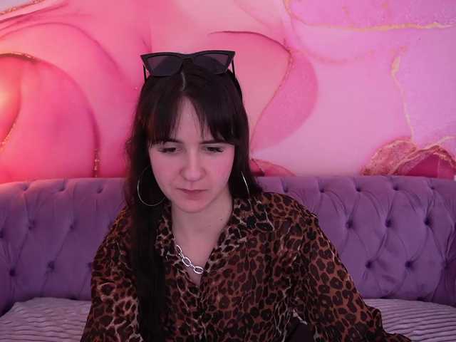 BerryDiva's BongaCams show and profile