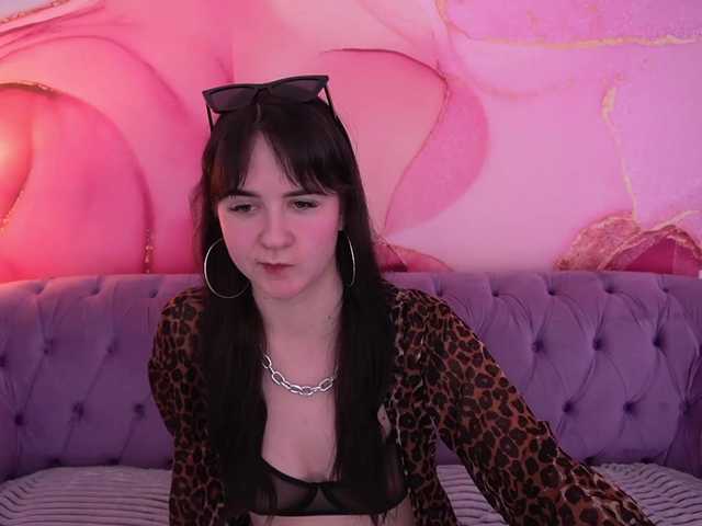 BerryDiva's BongaCams show and profile